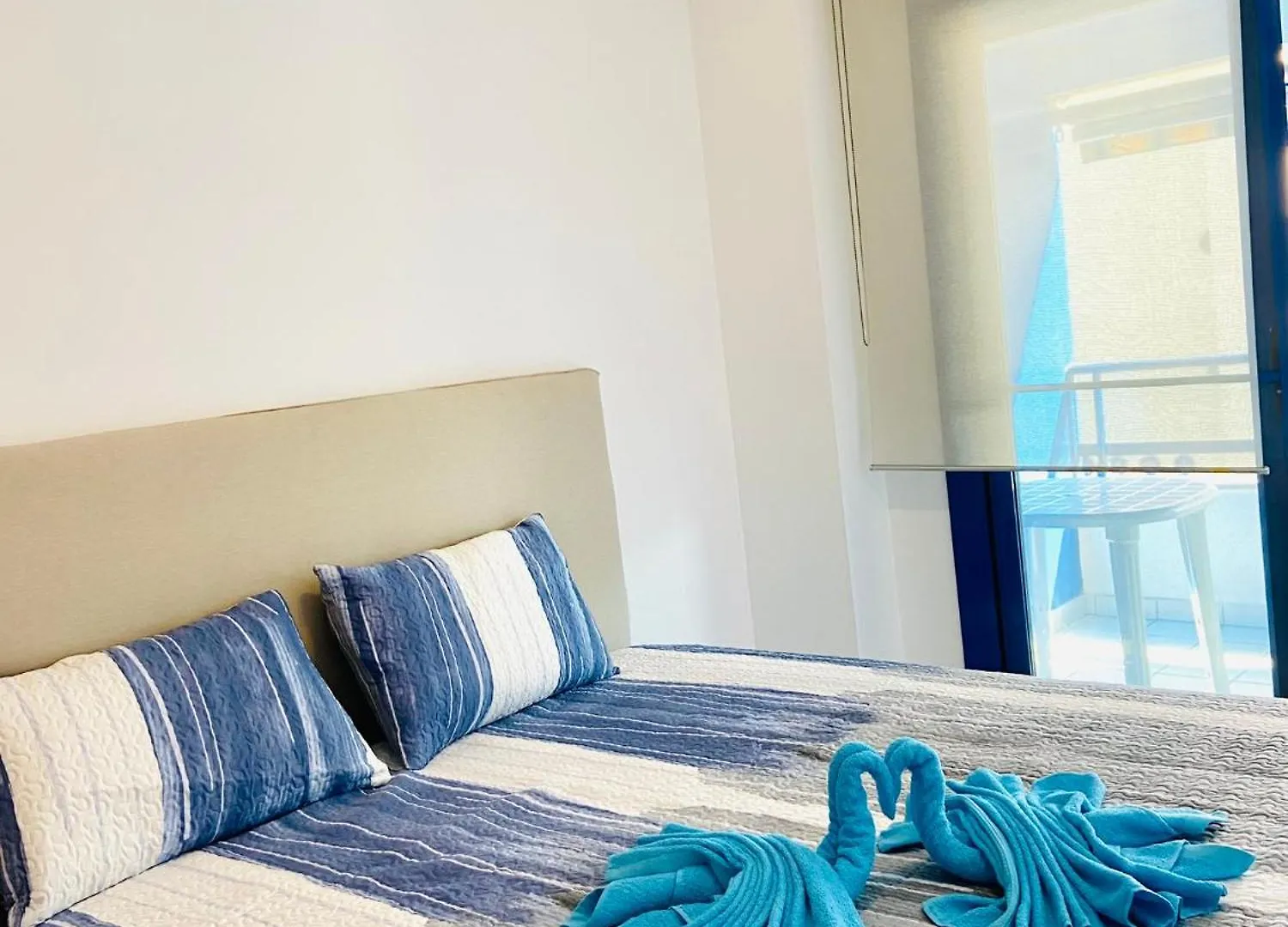 Apartamento Alojate Frente Al Mar By Mo Málaga