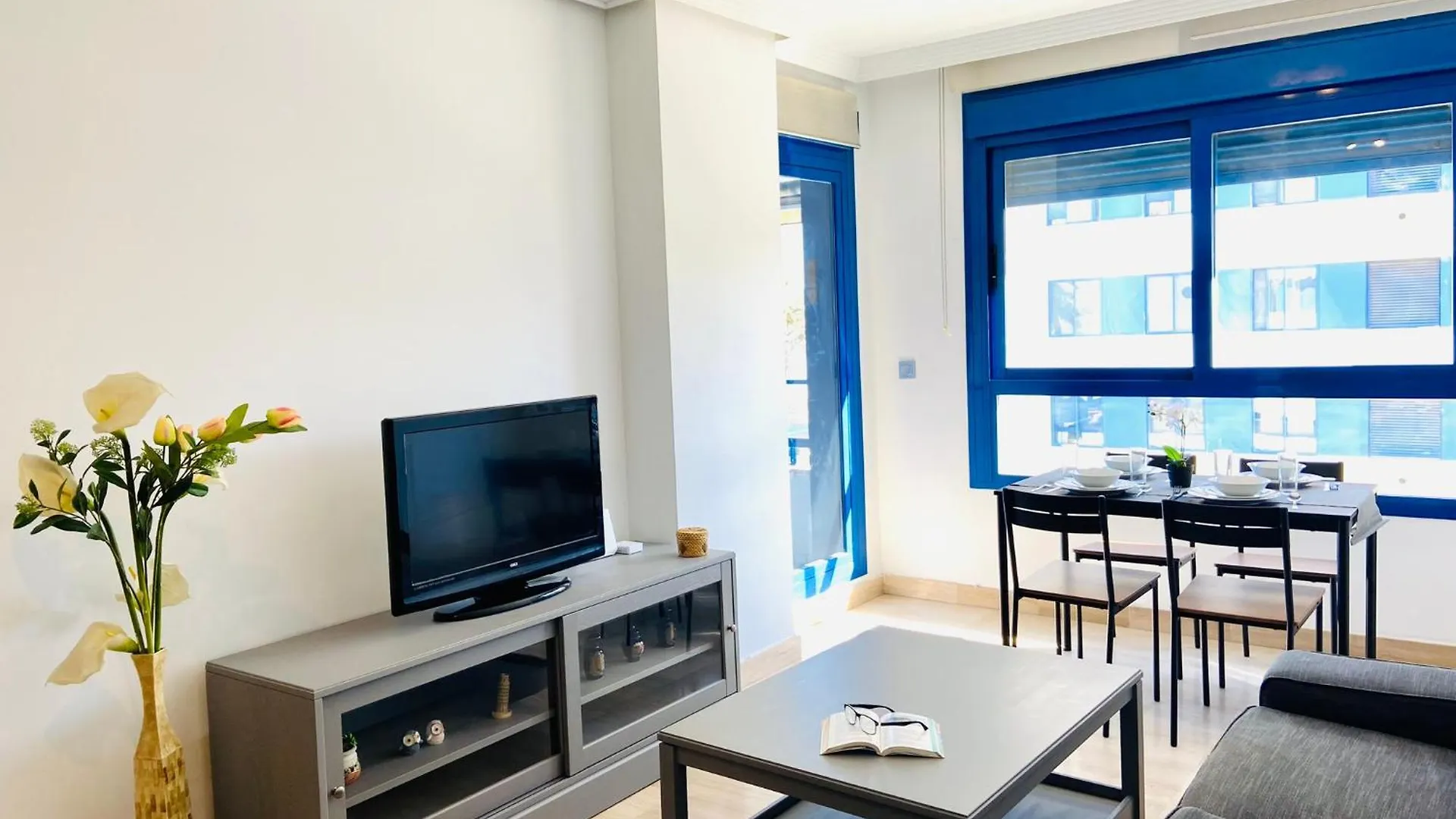 Apartamento Alojate Frente Al Mar By Mo Málaga